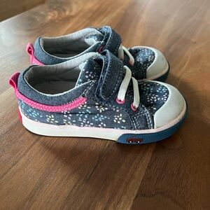 See Kai Run Floral print Shoes